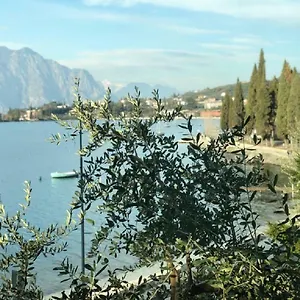  Apartment Lake Front